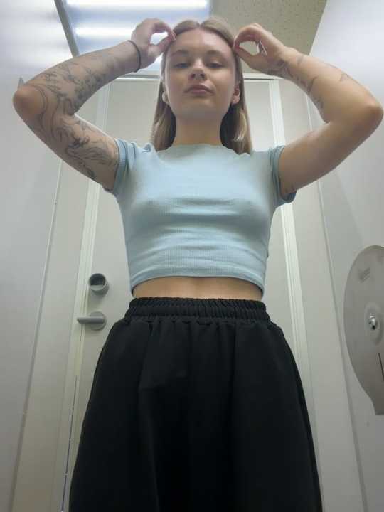 -MiaKitty cam recording