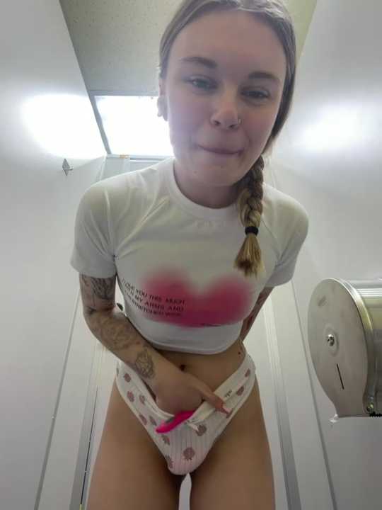 -MiaKitty cam recording