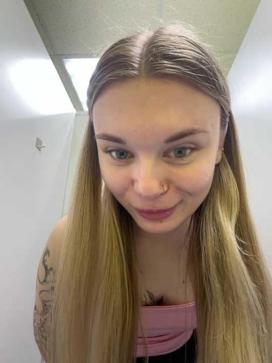 -MiaKitty cam recording