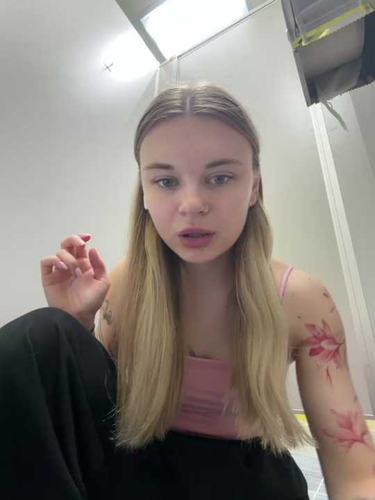 -MiaKitty