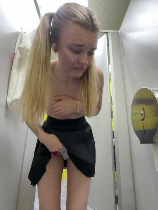 -MiaKitty Stripchat recording – Oct 22, 2026