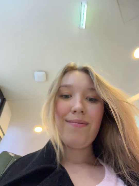 -NaughtyAngel- cam recording