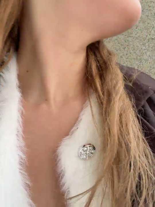-stray-cat- Stripchat recording – Oct 22, 2026