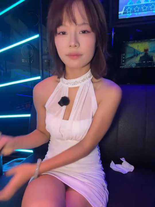 19cmfuck18girl Stripchat recording – Oct 24, 2026