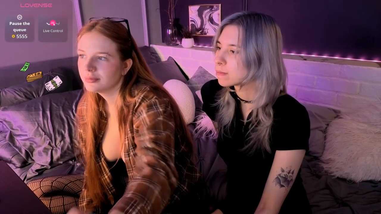 2girls1cam_