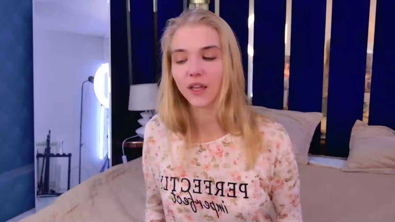 4example_Chloe cam recording