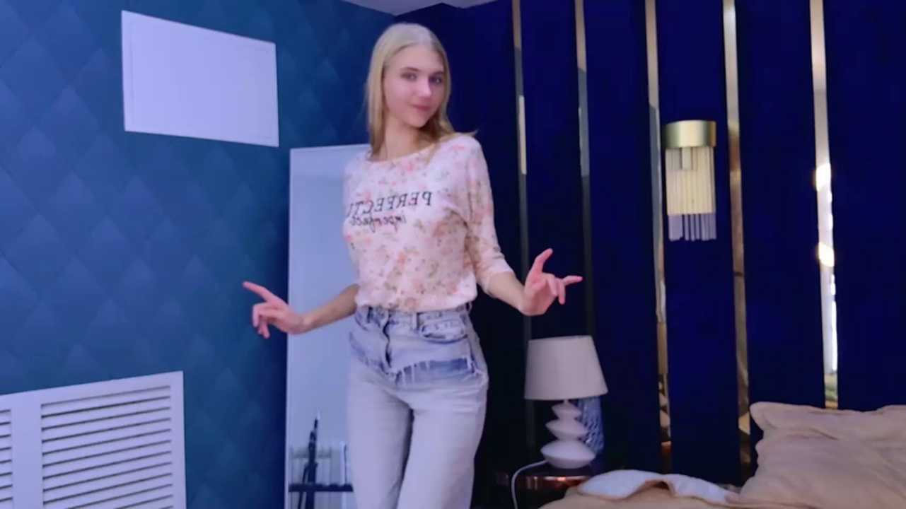 4example_Chloe cam recording