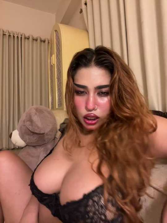 AICoUpLE cam recording