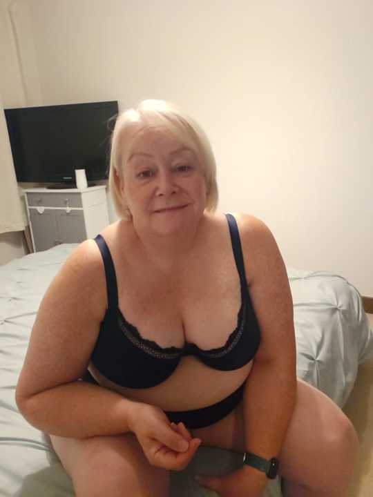 ANNIE_XXXUK