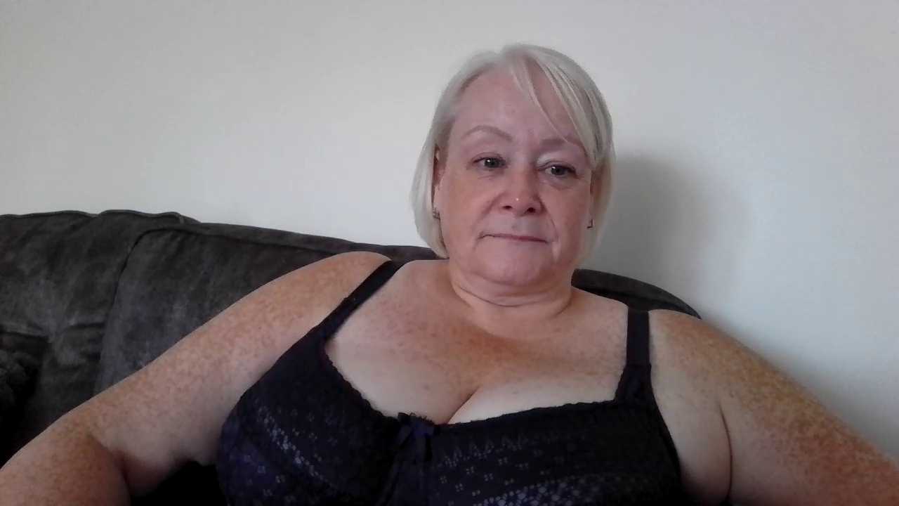 ANNIE_XXXUK