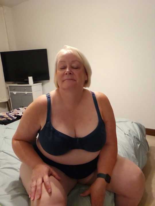 ANNIE_XXXUK
