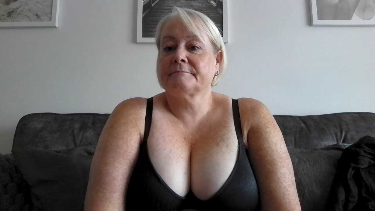 ANNIE_XXXUK cam recording