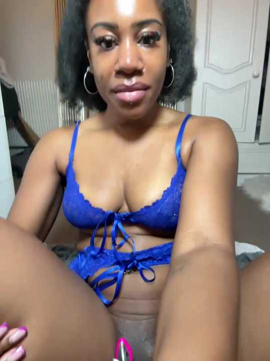 AaliyahBlackxox cam recording