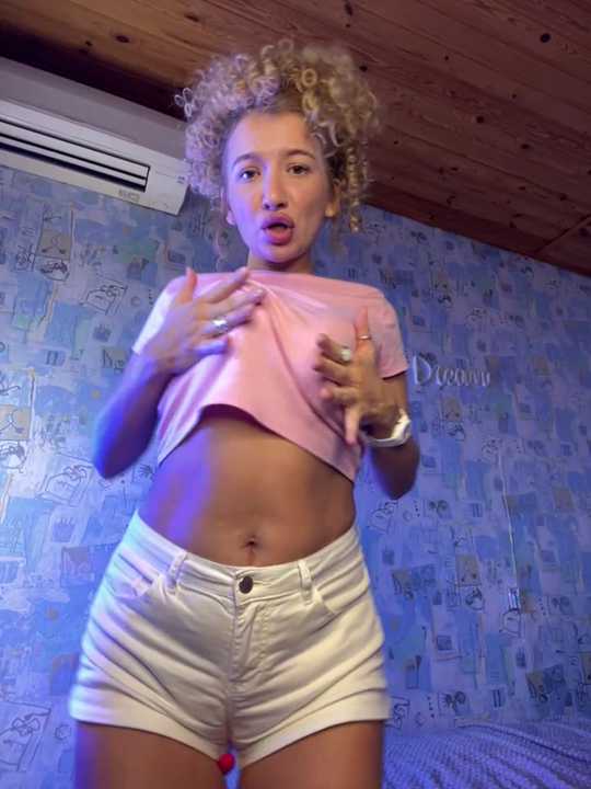 AlexaVee_ cam recording