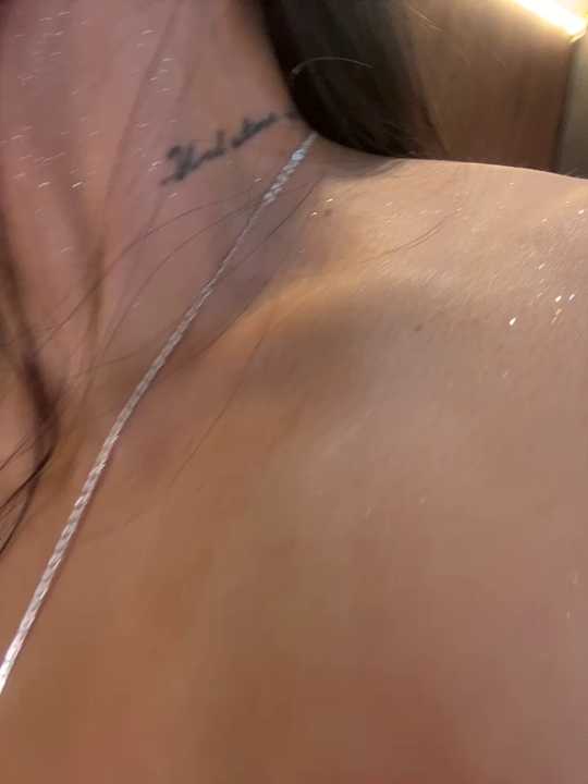 Alexandra_duque