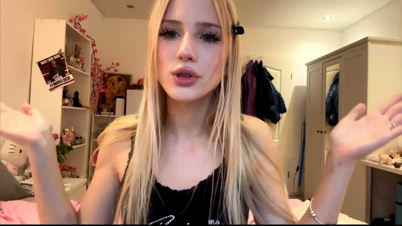 Alicekittyy cam recording