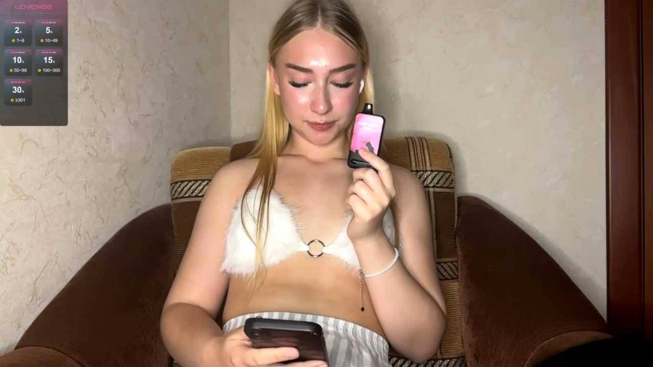 AlinaTeaseX cam recording
