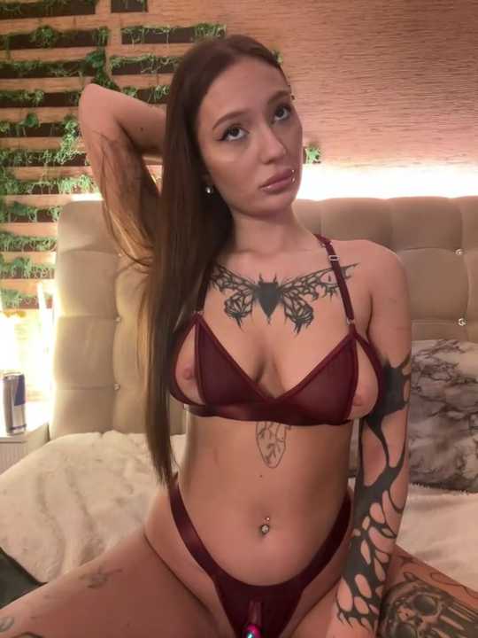 AlishaRuby Stripchat recording – Oct 25, 2026