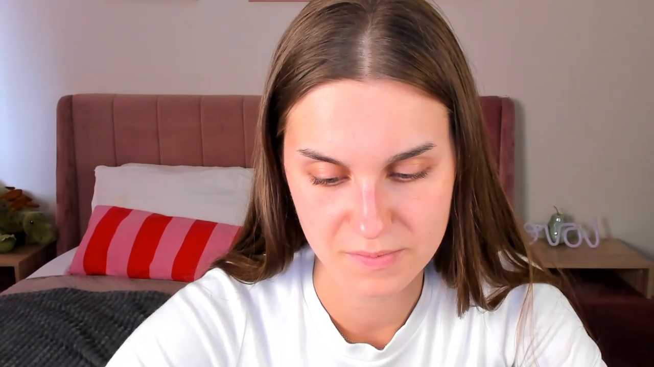 Alison_Bell cam recording