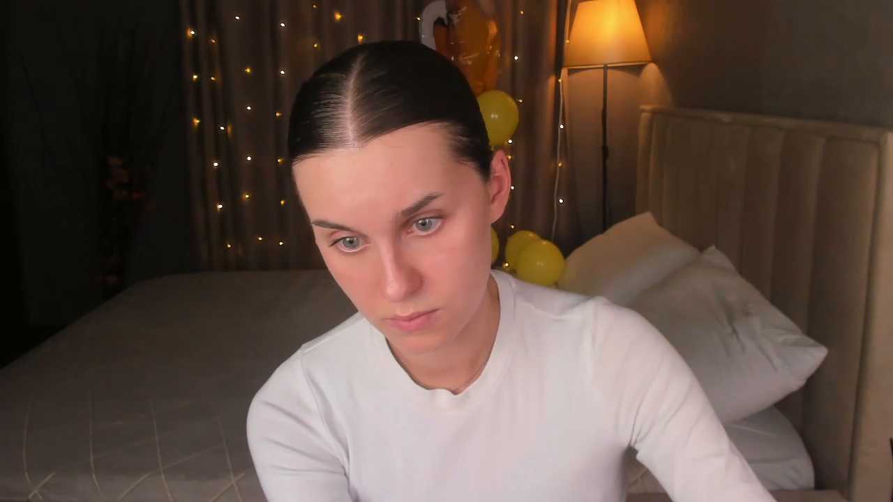 Alison_Bell cam recording
