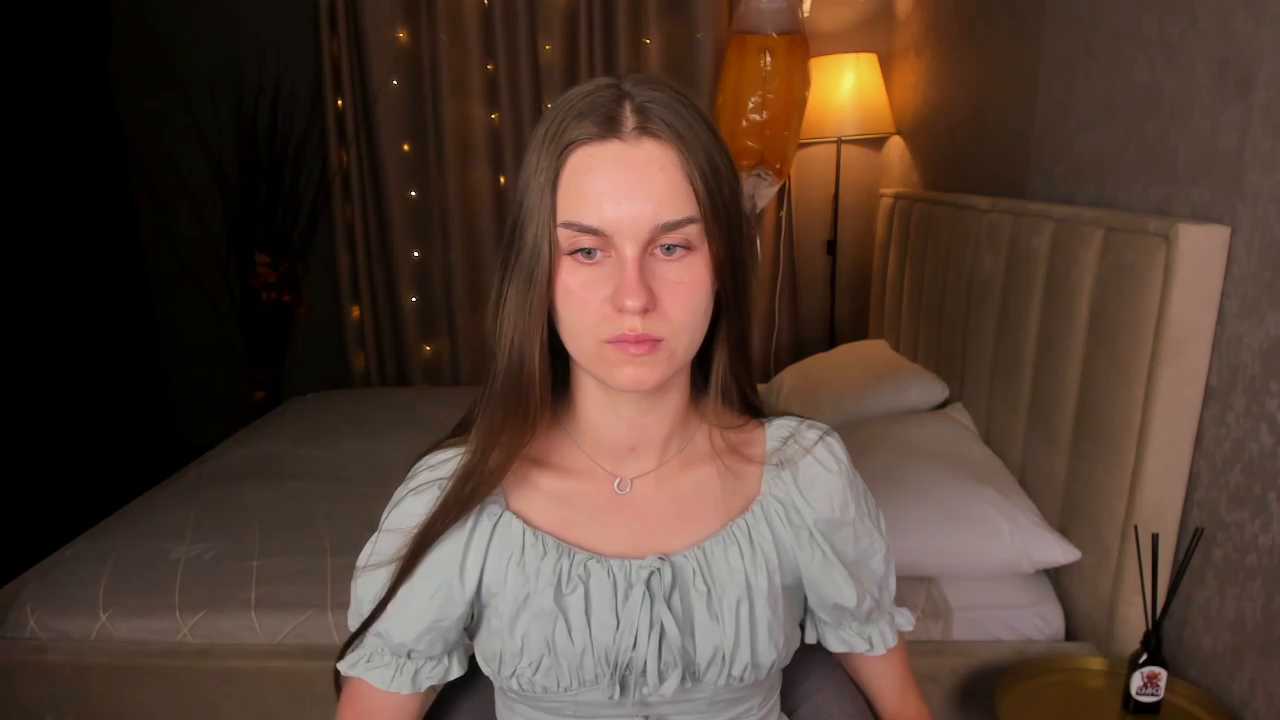 Alison_Bell cam recording