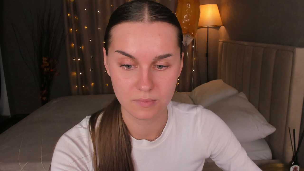 Alison_Bell cam recording