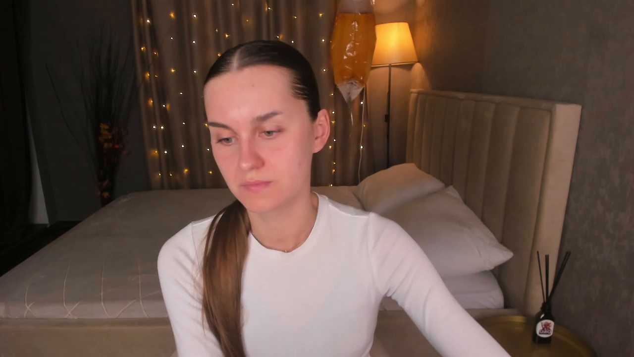Alison_Bell cam recording