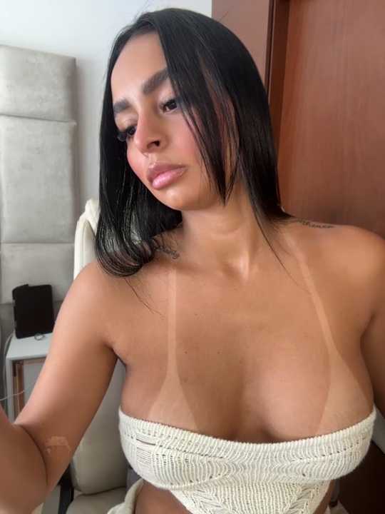 Alissssonferl_ cam recording