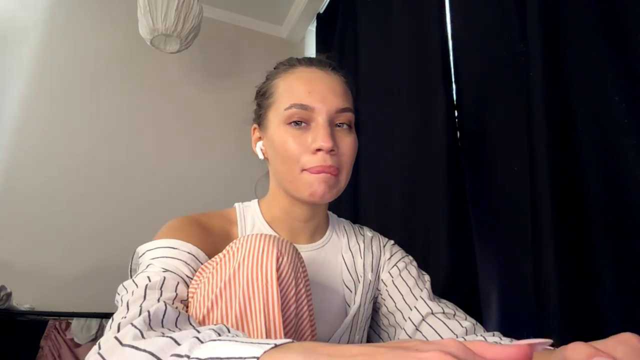 AllineSkrobacki cam recording