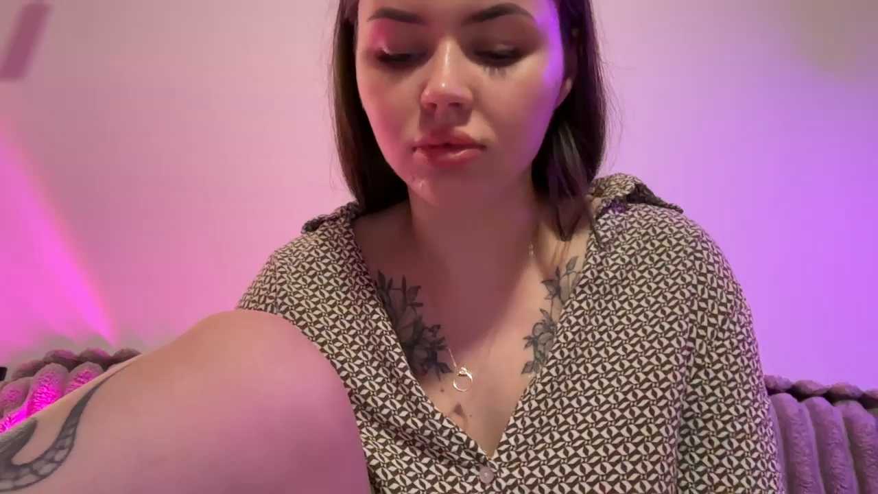 AlmaryKim cam recording