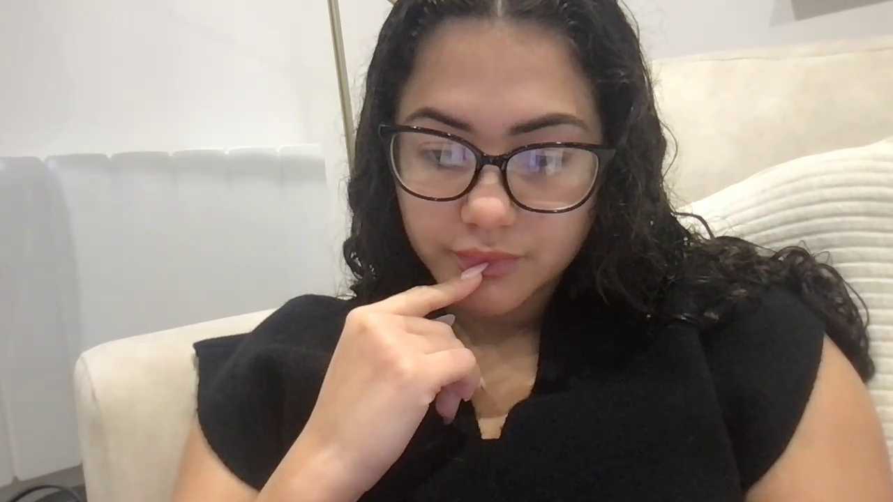 Alyiahdolll cam recording