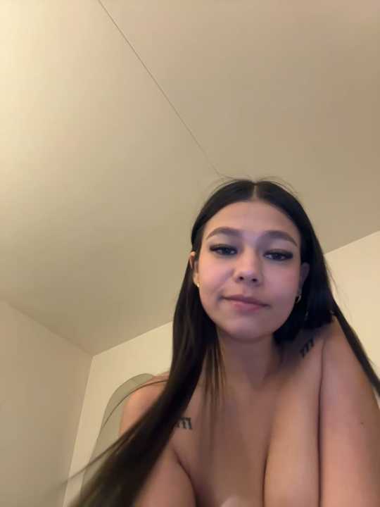 Alyshanon18 cam recording