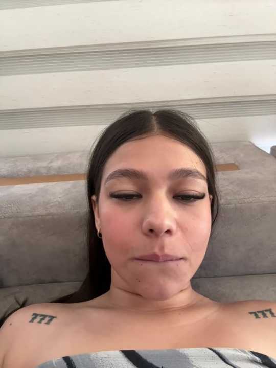 Alyshanon18 cam recording