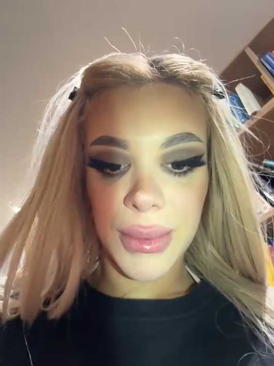 AlyssaFoxx_ Stripchat recording – Oct 18, 2026