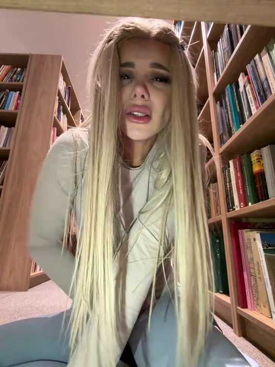 AlyssaFoxx_