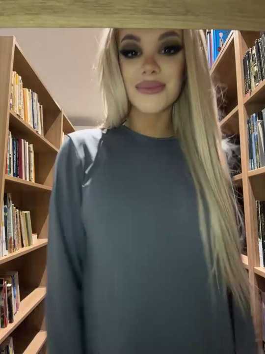 AlyssaFoxx_ cam recording