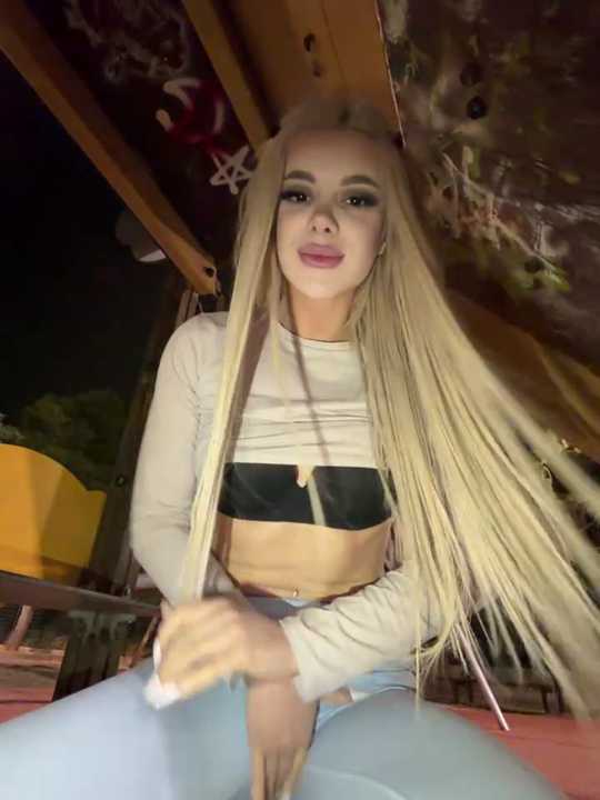 AlyssaFoxx_