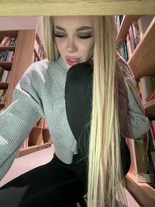 AlyssaFoxx_