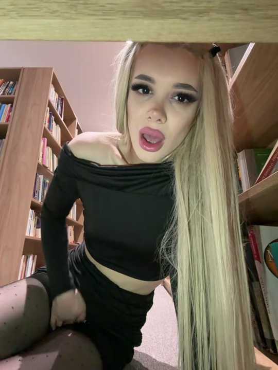 AlyssaFoxx_