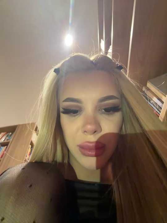AlyssaFoxx_ cam recording