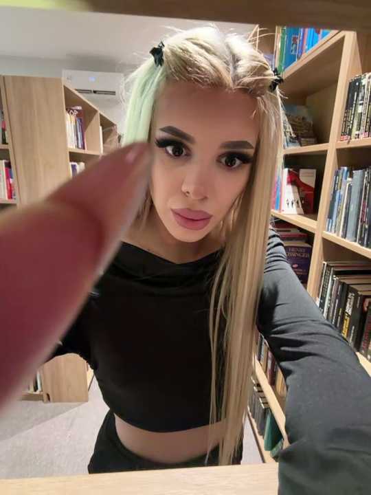 AlyssaFoxx_ Stripchat recording – Oct 5, 2026