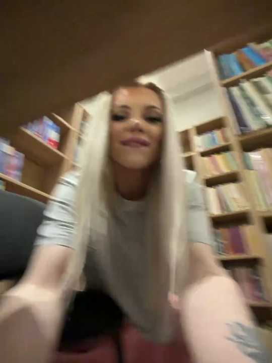 AlyssaFoxx_