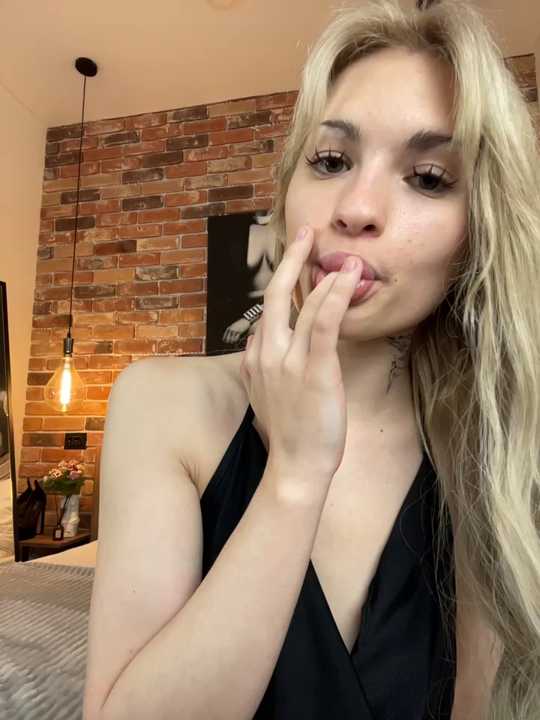 AminaBlush