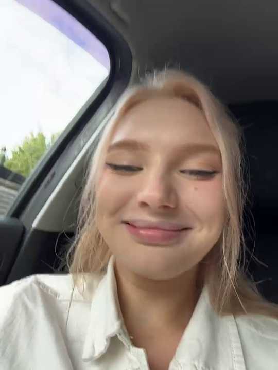 AmmyInPublic