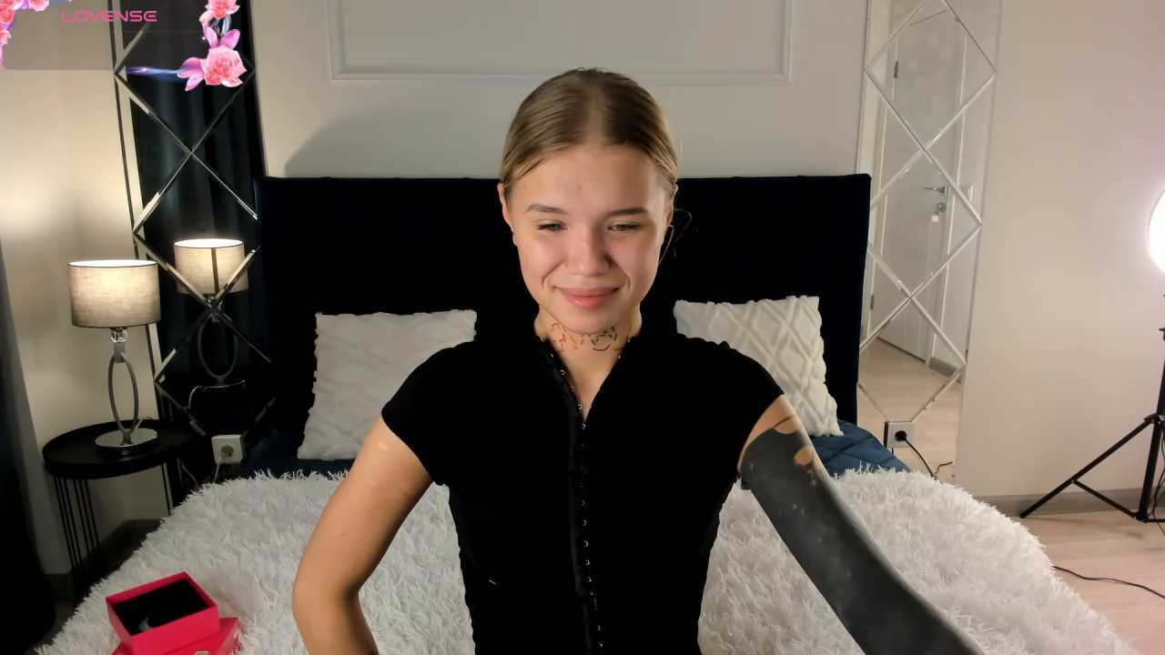 AmoreLune cam recording