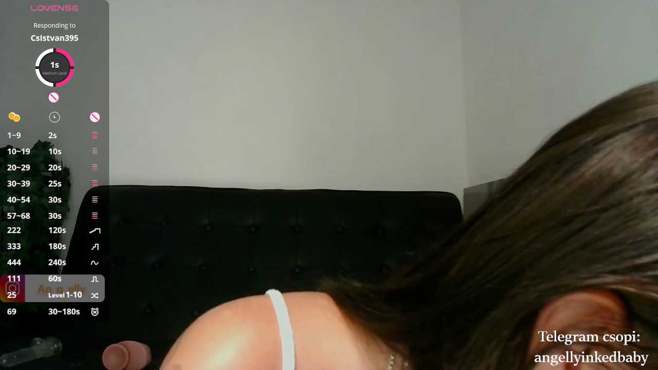 An_g_elly cam recording