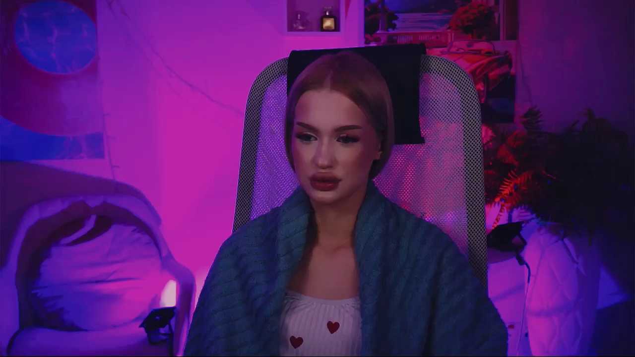 AngelaHolmes