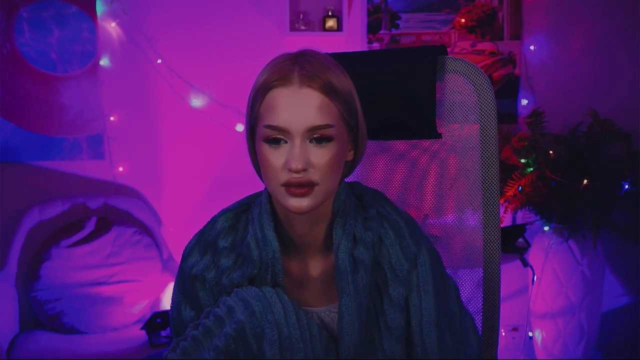 AngelaHolmes