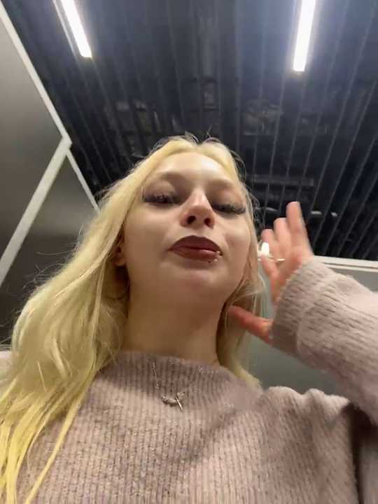 AngelinaTous cam recording