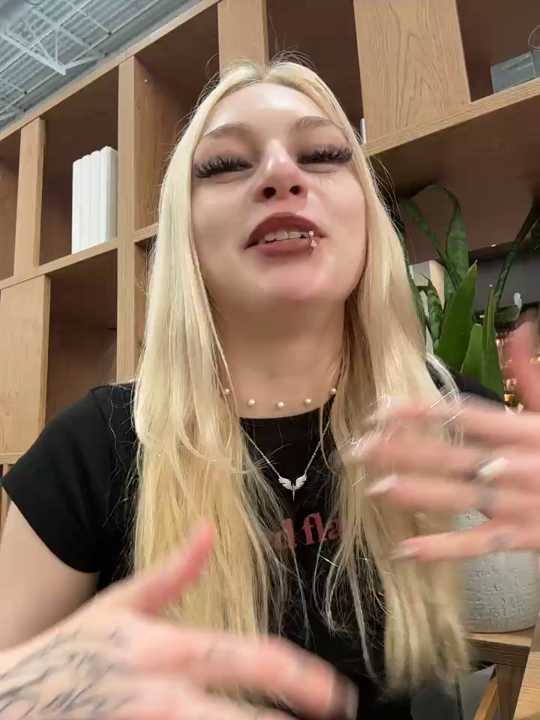 AngelinaTous cam recording